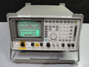 Izmantots sakaru testa komplekts Agilent  8920 B