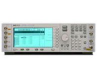 Lietotie signālu ģenerators Agilent E4426B